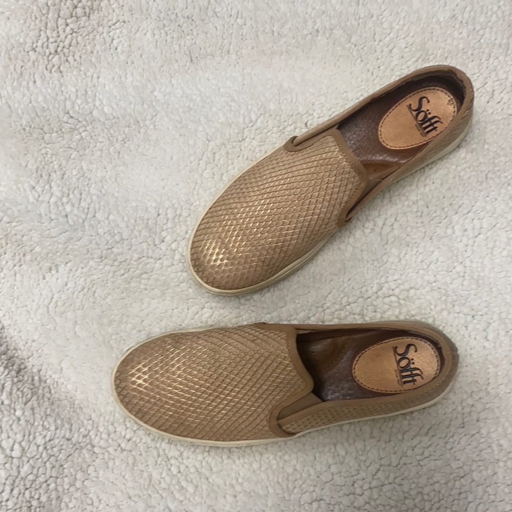 Sofft sneakers
